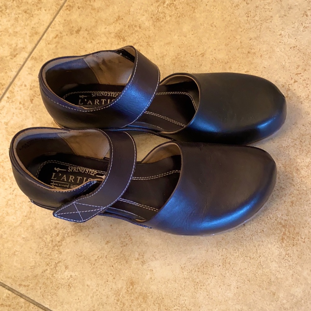 Shoes Make an offer, must sell!